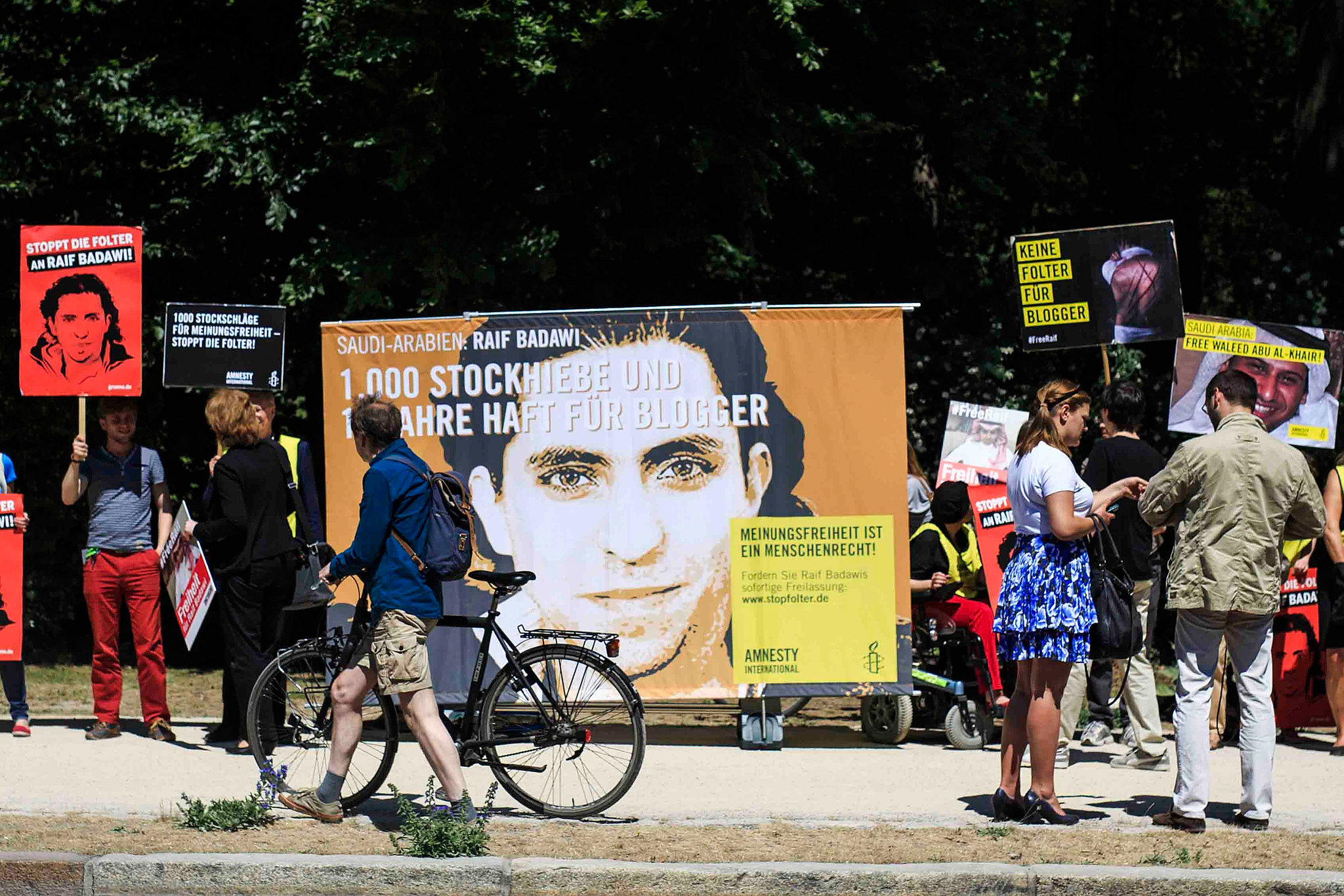 Saudi Blogger Raif Badawi Gets Sakharov Prize, Top E.U. Human Rights Award